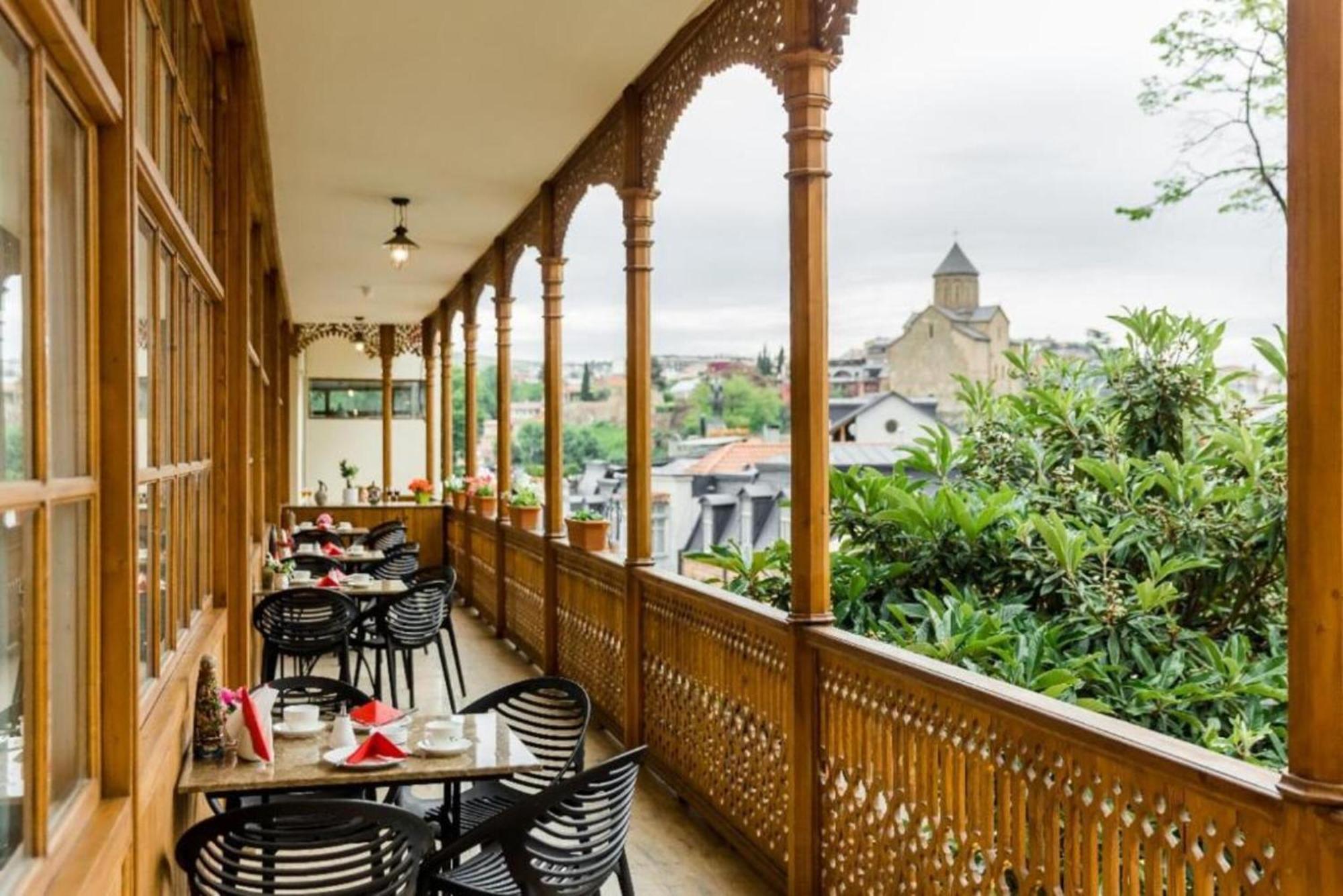 Rasta Maidan Hotel Tbilisi Buitenkant foto